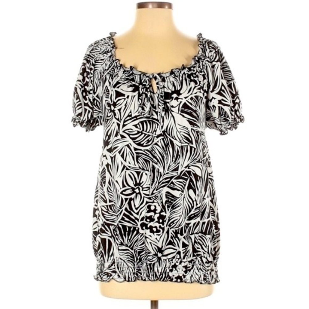 Fylo size SP black & white short sleeve ruched top